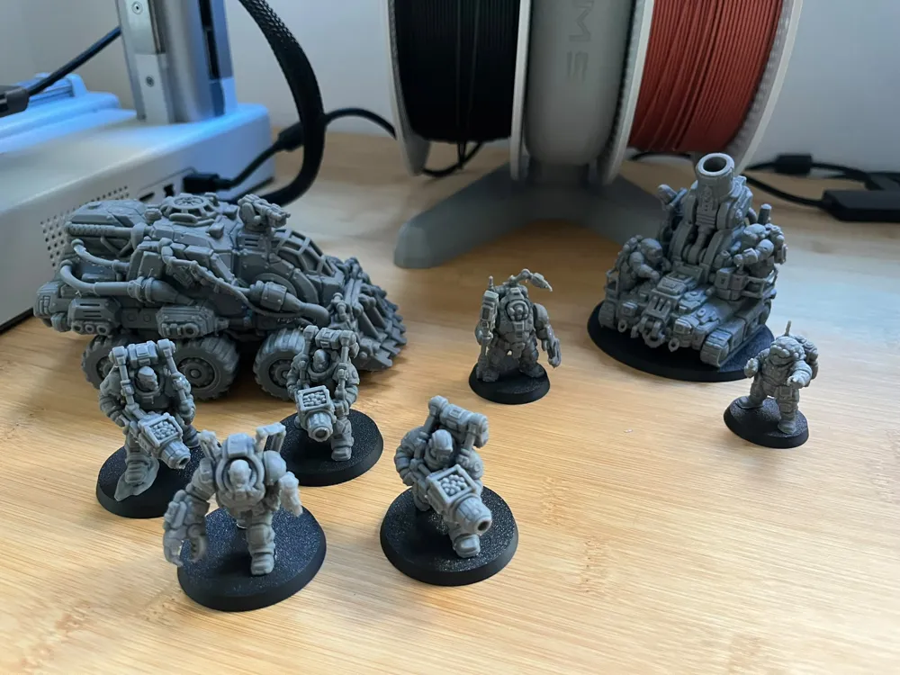Grimdark Space Dwarf Heavy Oreburst Gunners, photo 4 of 4 - Grimdark Space Dwarf Heavy Oreburst Gunners Toys & Games