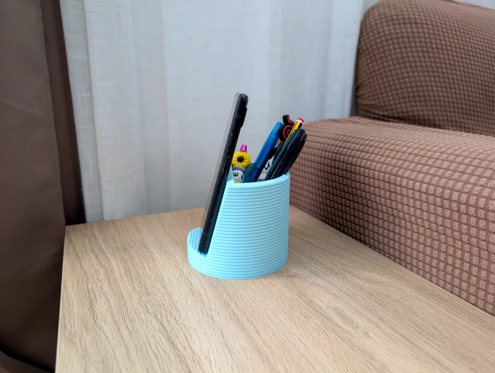 Ribbed Phone Stand and Pencil Holder, photo 3 of 4 - Ribbed Phone Stand and Pencil Holder Household
