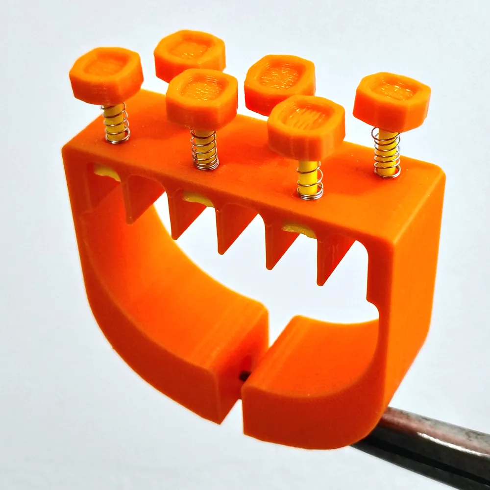 Guitar string presser / finger saver for beginner, photo 3 of 4 - Guitar string presser / finger saver for beginner Hobby & DIY