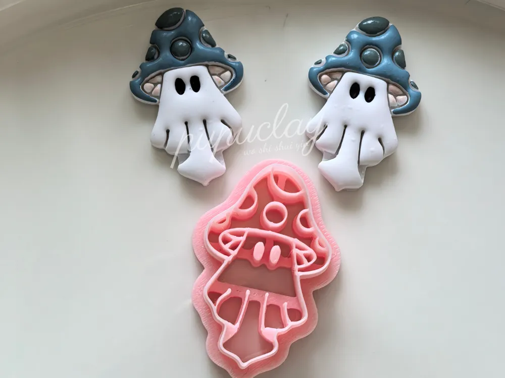 Halloween mushroom-headed ghost polymer claycutter, photo 3 of 4 - Halloween mushroom-headed ghost polymer claycutter Hobby & DIY