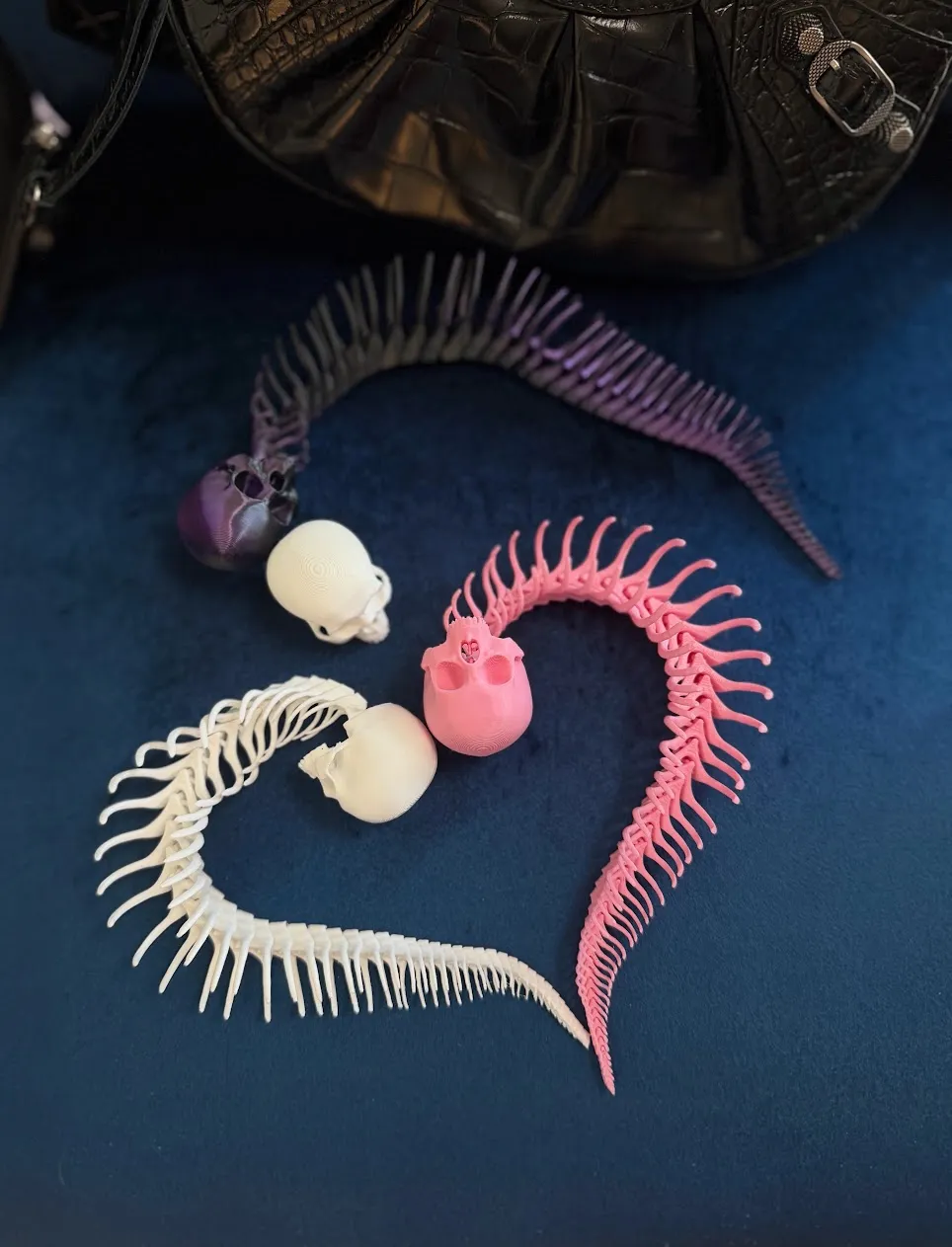 Halloween Snake Articulated Skull Spine flexible, photo 3 of 4 - Halloween Snake Articulated Skull Spine flexible Toys & Games