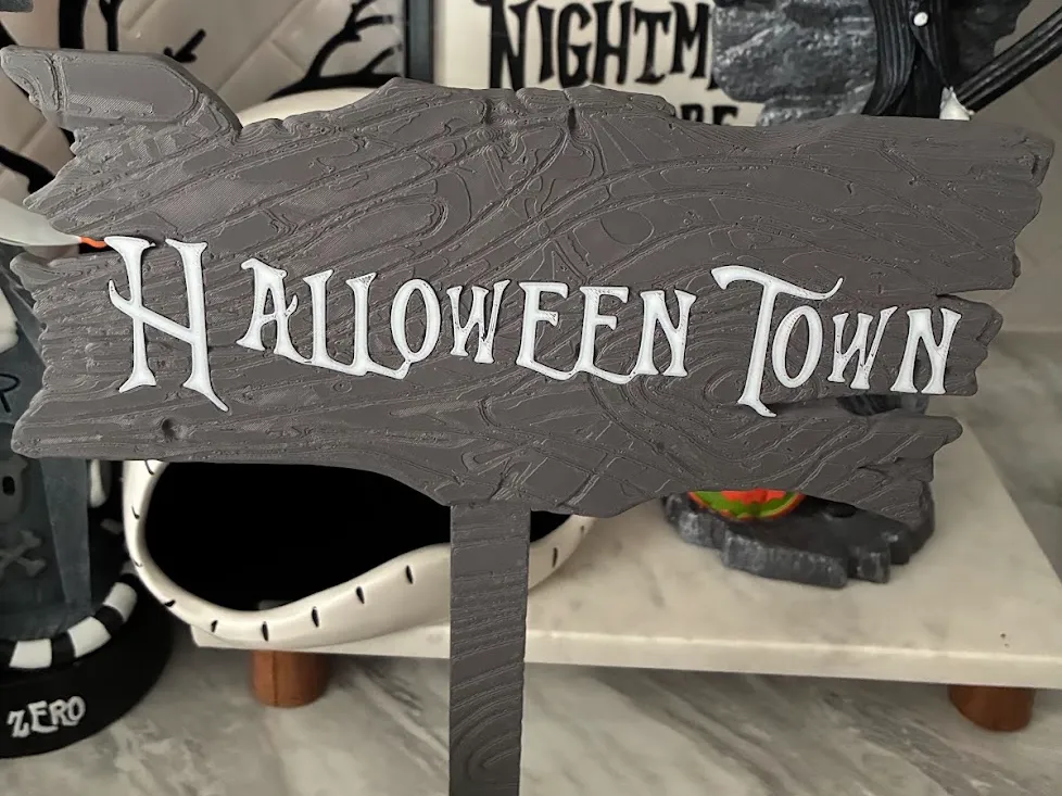 halloween town sign, photo 3 of 4 - halloween town sign Household