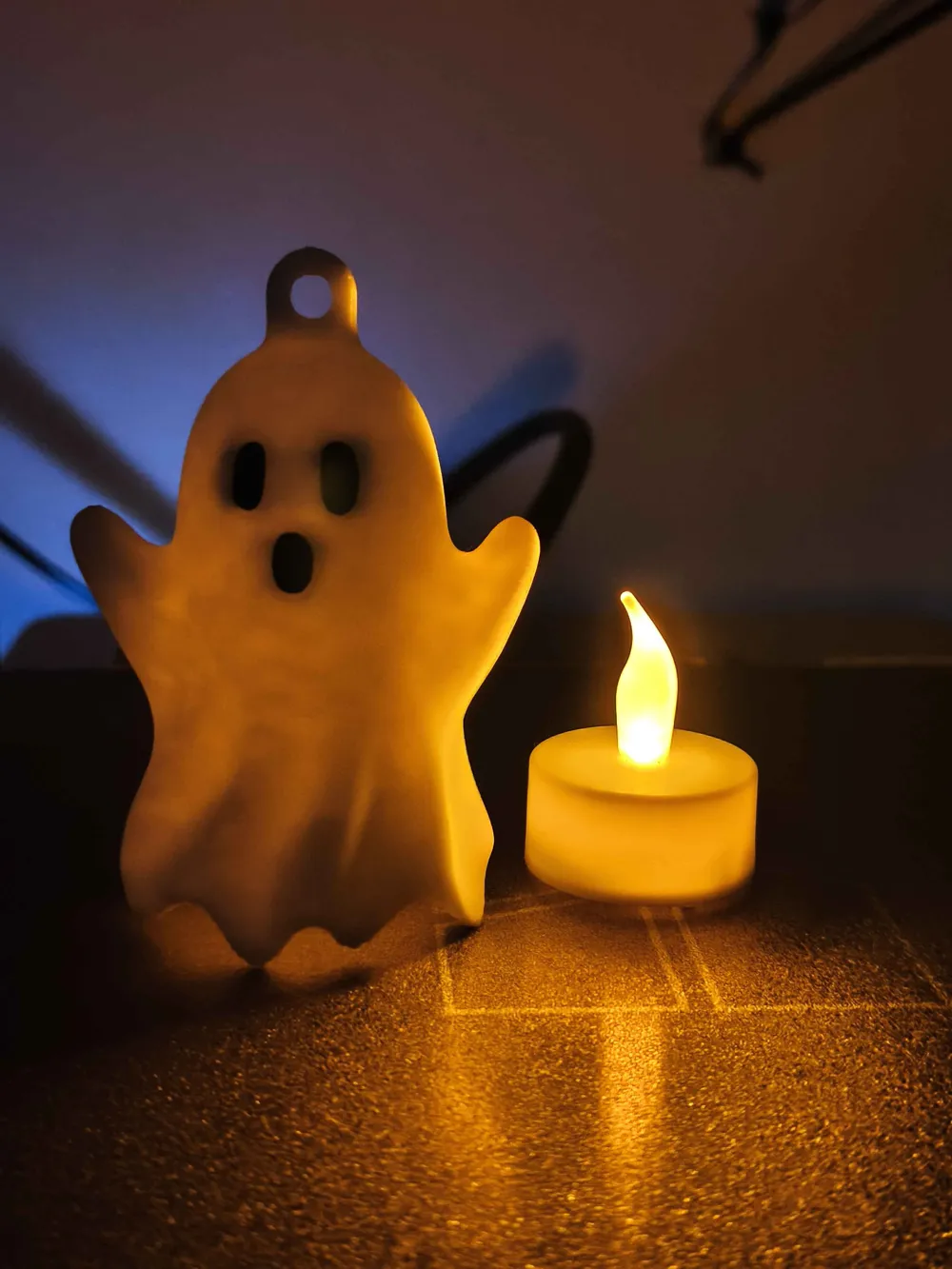Hanging Ghost, Decoration & LED Tea Light, photo 3 of 4 - Hanging Ghost, Decoration & LED Tea Light Household