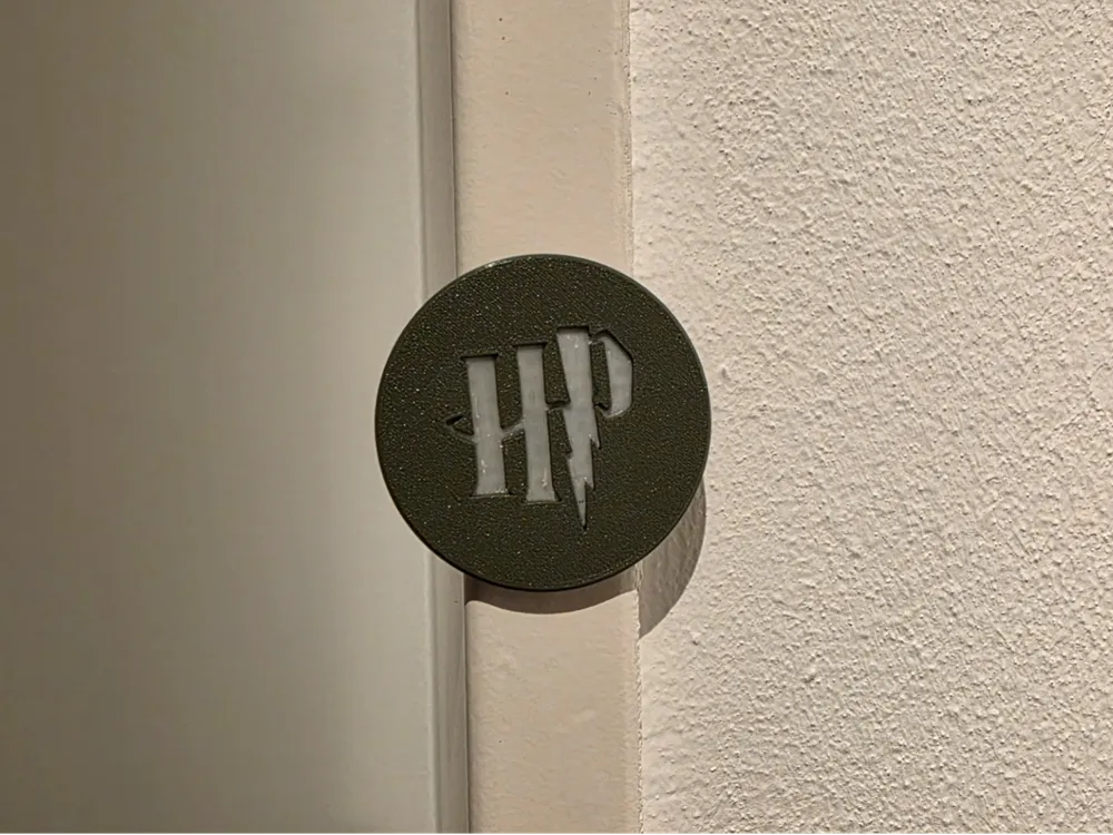 Harry Potter magnet, photo 3 of 3 - Harry Potter magnet Household