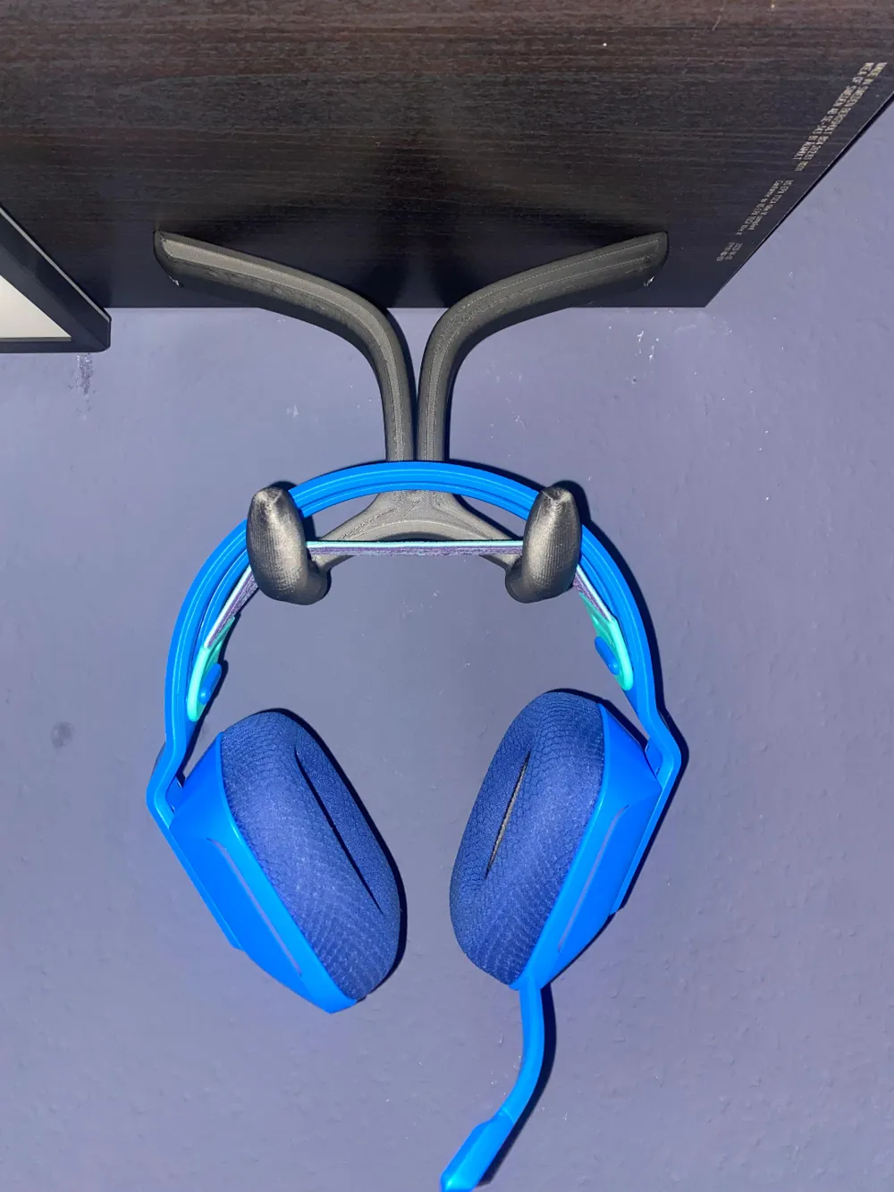 Headphones/ Headset Hanger, photo 3 of 4 - Headphones/ Headset Hanger Hobby & DIY