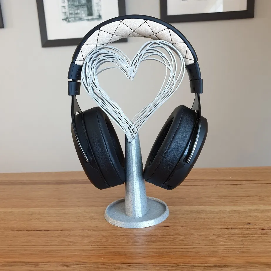 Hearts headphones stand 3DP, photo 2 of 4 - Hearts headphones stand 3DP Tools