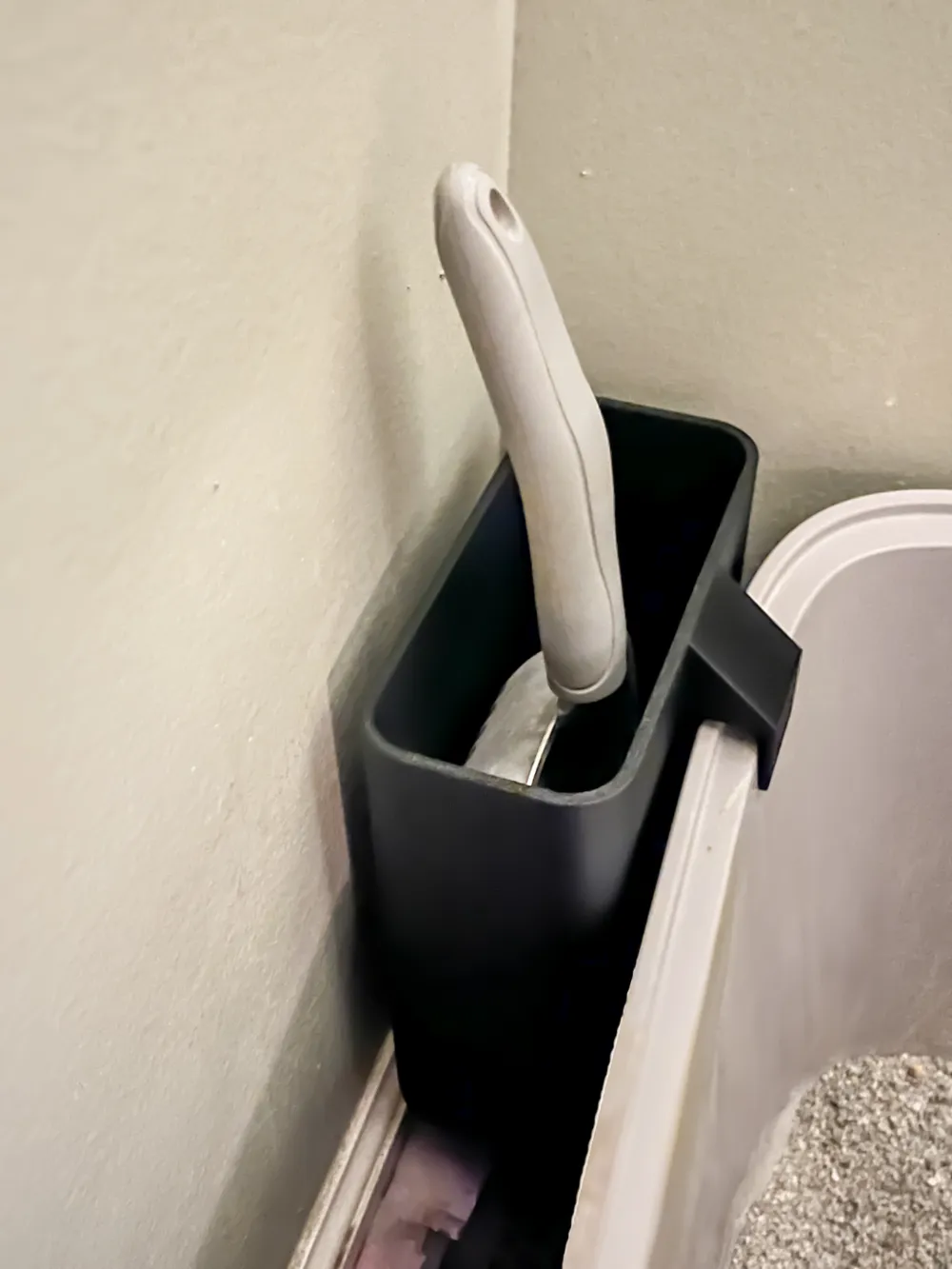 Heavy Duty Litter Scoop Holder, photo 4 of 4 - Litter Box Accessories, kitty