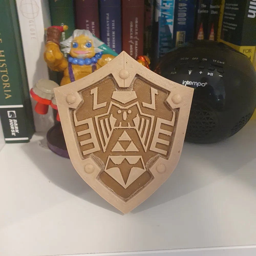 Hero's Shield - Zelda Majoras Mask, photo 2 of 4 - Hero's Shield - Zelda Majoras Mask Props & Cosplay