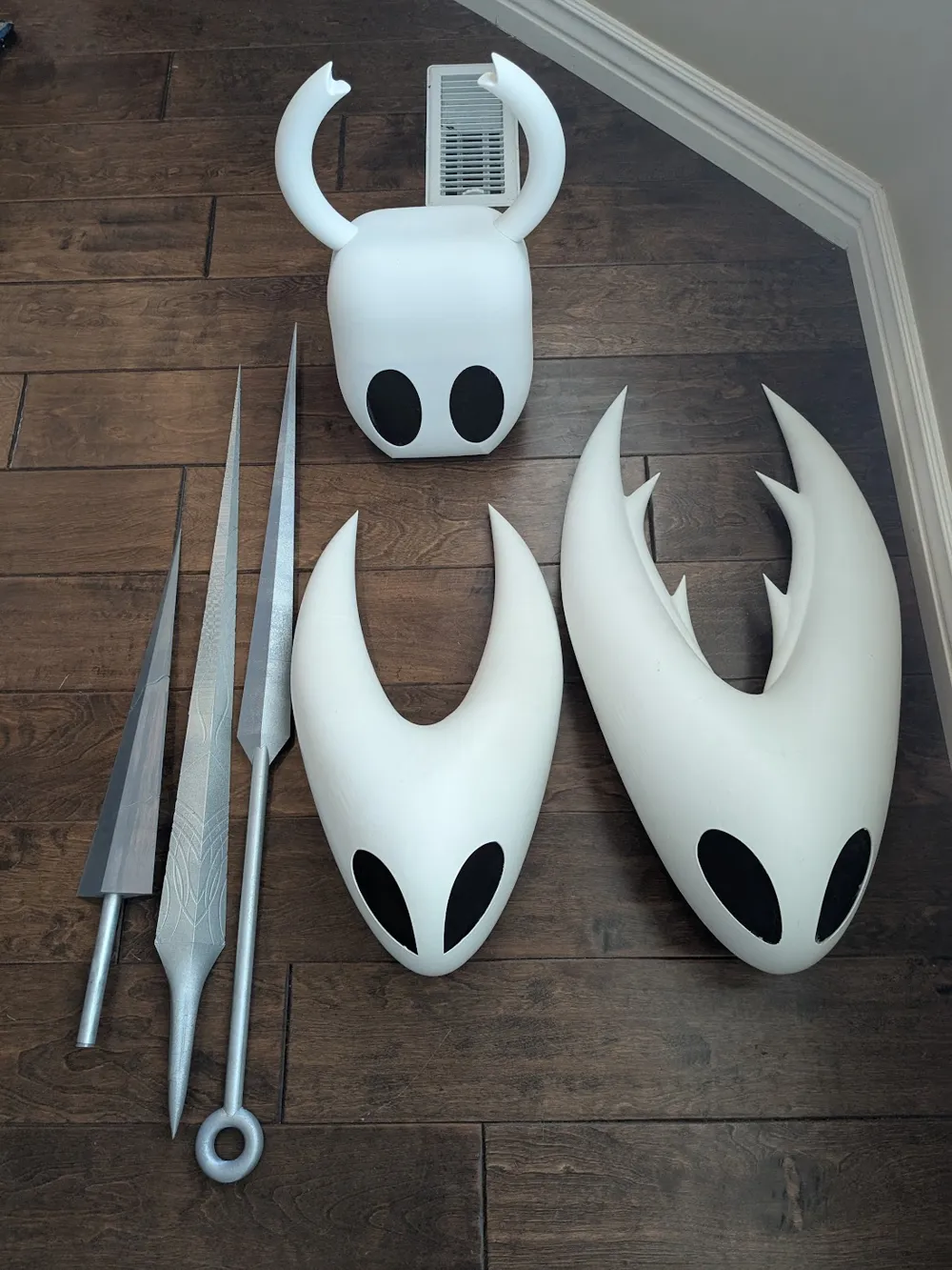 Hollow Knight Mask (child/teen size), photo 3 of 4 - Hollow Knight Mask (child/teen size) Props & Cosplay