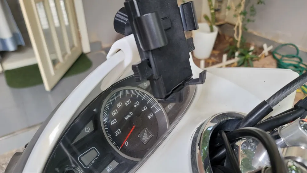 Honda PCX Phone holder, photo 3 of 4 - Honda PCX Phone holder Hobby & DIY