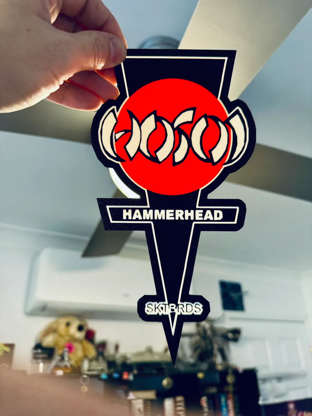 HOSOI Hammerhead SKTBRDS Logo Light Box, photo 2 of 4 - HOSOI Hammerhead SKTBRDS Logo Light Box Art