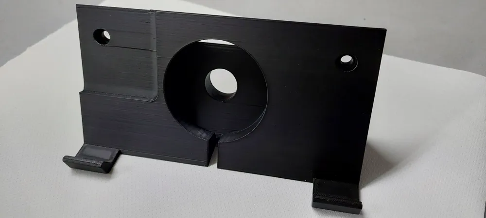 IPHONE 16PRO MAX, 15 PRO MAX HOLDER STAND, photo 2 of 4 - IPHONE 16PRO MAX, 15 PRO MAX HOLDER STAND Hobby & DIY