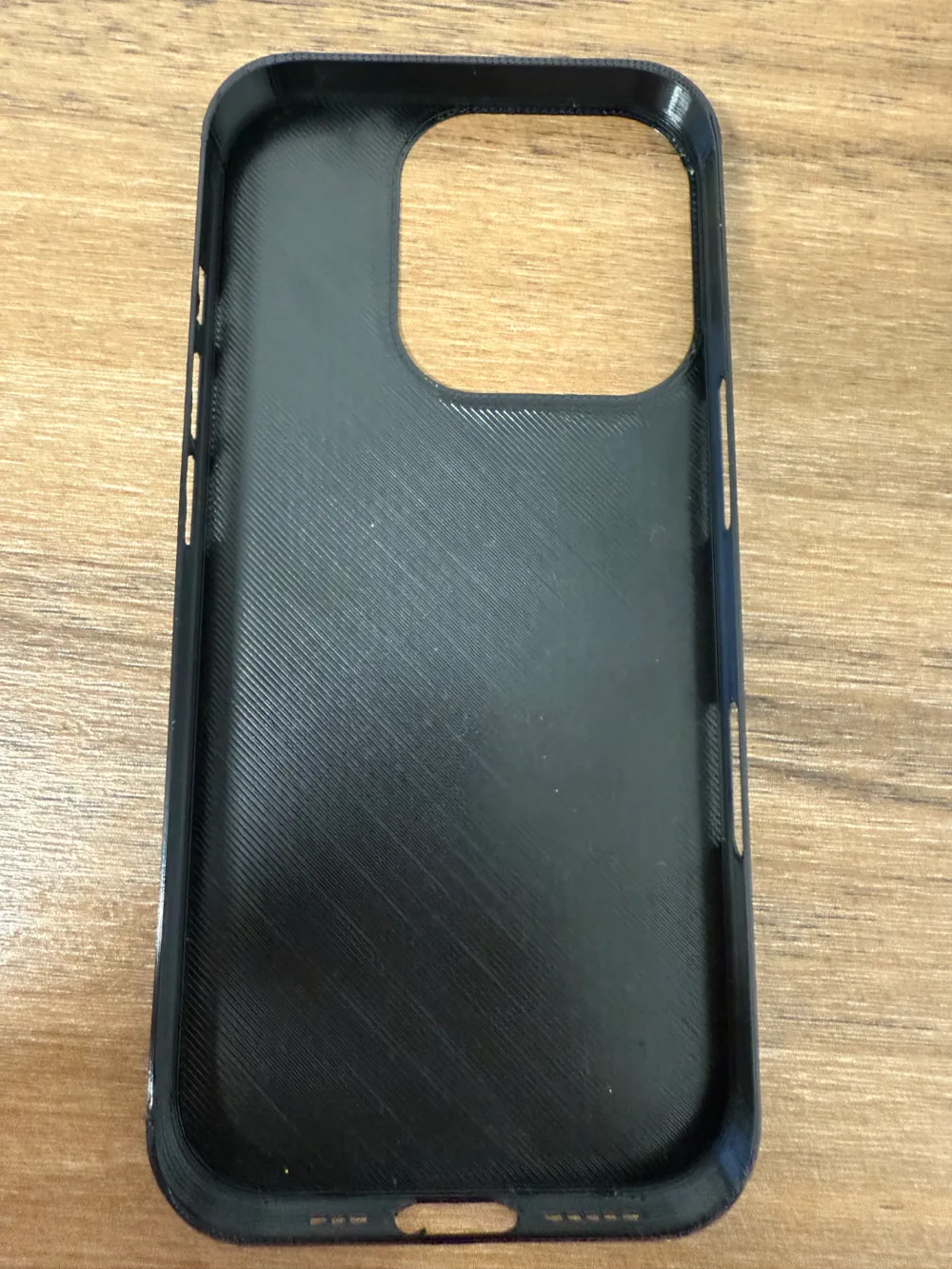 Iphone 16 Pro ultra slim....0,3mm/0,012 inches, photo 3 of 4 - Iphone 16 Pro ultra slim....0,3mm/0,012 inches Fashion