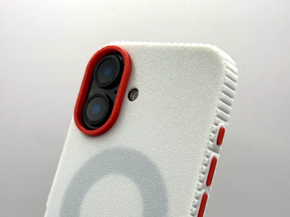 iPhone 16 Zigzag Case Customizable Button