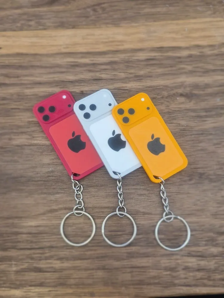 Iphone 17 Pro Max Keychain, photo 3 of 4 - Iphone 17 Pro Max Keychain Fashion