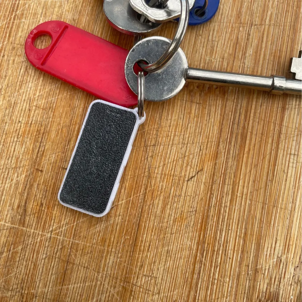 iPhone Pro Keyring Fun Gift Cool Novelty Fidget, photo 3 of 4 - iPhone Pro Keyring Fun Gift Cool Novelty Fidget Miniatures