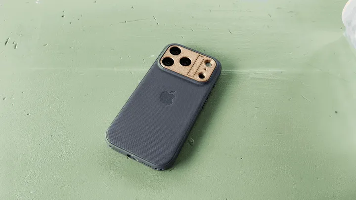 iPhone Smart Dust Cover with Kickstand, photo 2 of 4 - iPhone Smart Dust Cover with Kickstand Tools