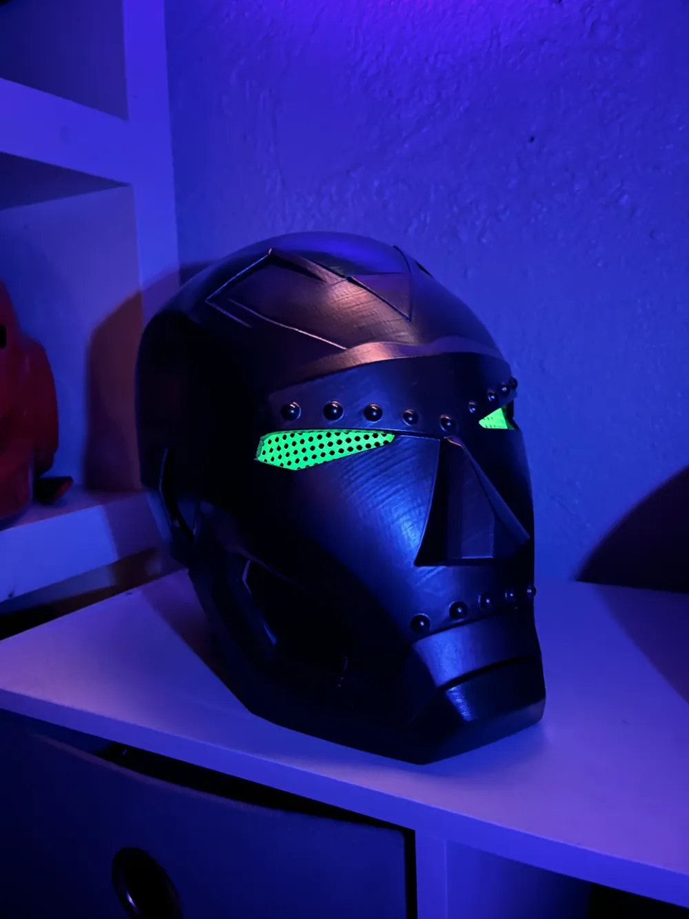 Iron Man Doom Mashup Wearable Helmet, photo 4 of 4 - Iron Man Doom Mashup Wearable Helmet Props & Cosplay