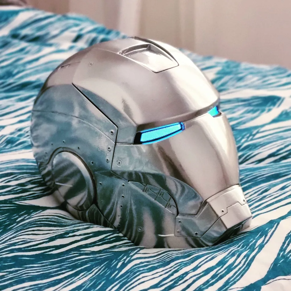 Iron Man Helmet MK3/MK4/MK7/MK2, photo 4 of 4 - Iron Man Helmet MK3/MK4/MK7/MK2 Props & Cosplay