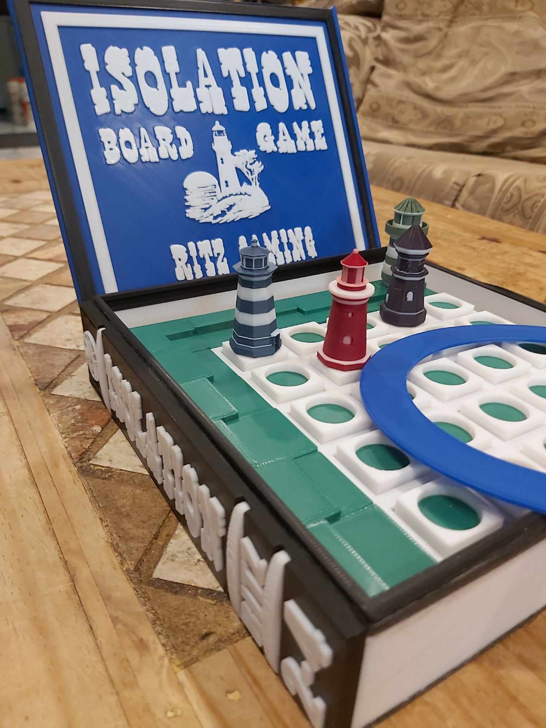 ISOLATION BOARD GAME - Bookcase Edition, photo 3 of 4 - Classic Board Games & Game Sets, tiles