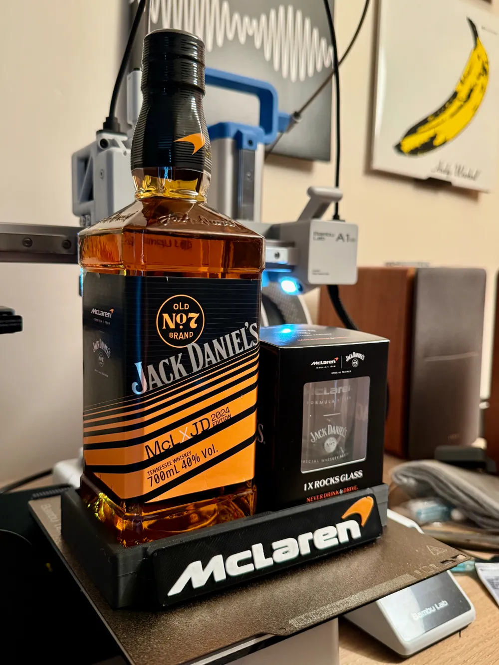 Jack Daniels X Mclaren F1 Whiskey Bottle Display, photo 3 of 4 - Cocktail & Bar Tools, formula 1