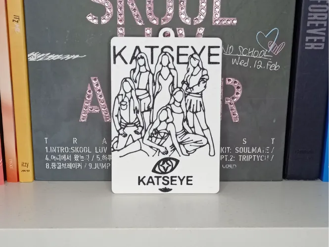 KATSEYE Photocard Holder & Keychain, photo 4 of 4 - KATSEYE Photocard Holder & Keychain Fashion