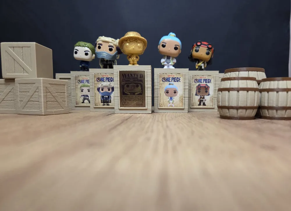 Kinder Joy Funko One Piece Figure chest and barrel, photo 2 of 4 - Kinder Joy Funko One Piece Figure chest and barrel Tools