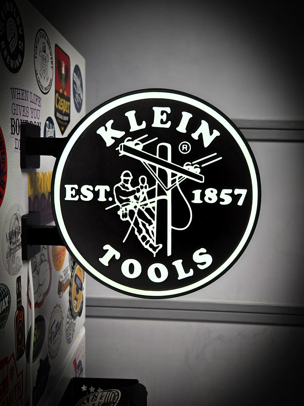 KLEIN TOOLS ~ 2-Sided Round Lightbox, photo 2 of 4 - KLEIN TOOLS ~ 2-Sided Round Lightbox Household