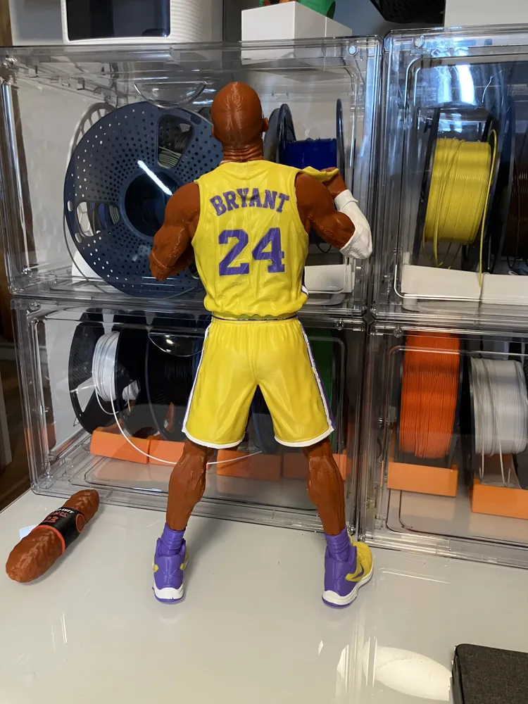Kobe Bryant Celebration Statue 19-Inch Fan Art, photo 4 of 4 - Kobe Bryant Celebration Statue 19-Inch Fan Art Art