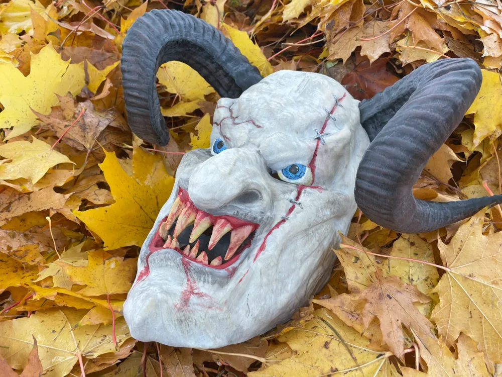 Krampus mask traditional, photo 2 of 4 - Krampus mask traditional Props & Cosplay