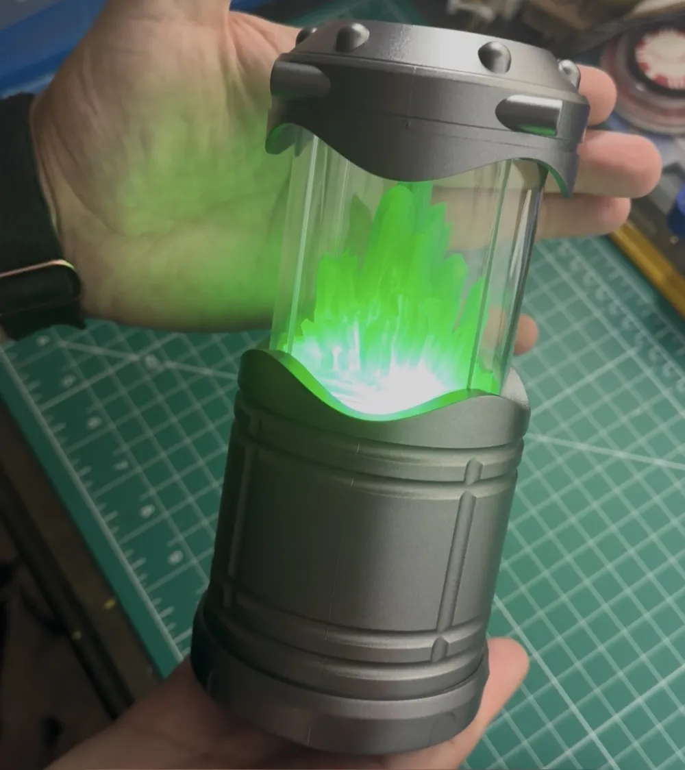 Kryptonite Containment Unit, photo 2 of 4 - Kryptonite Containment Unit Props & Cosplays