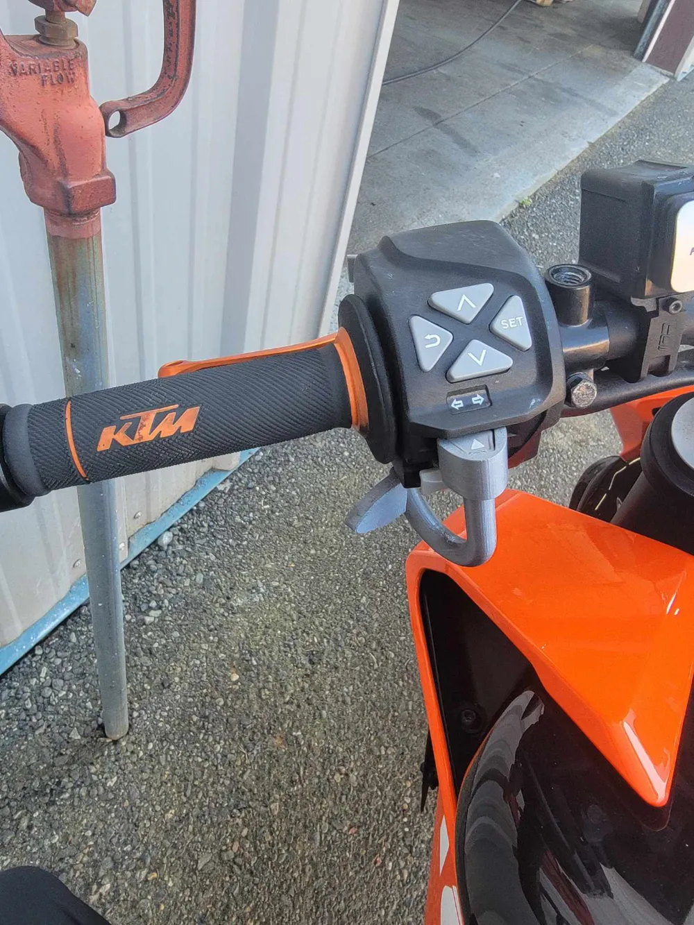 KTM Duke 390 Turn Signal Relocator, photo 2 of 4 - KTM Duke 390 Turn Signal Relocator Hobby & DIY