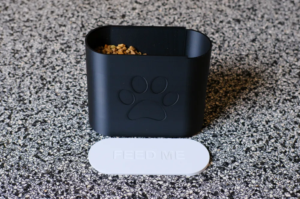 Large Food Container for Pet Food + Sliding Lid, photo 4 of 4 - Pet Bowls & Feeders, cat