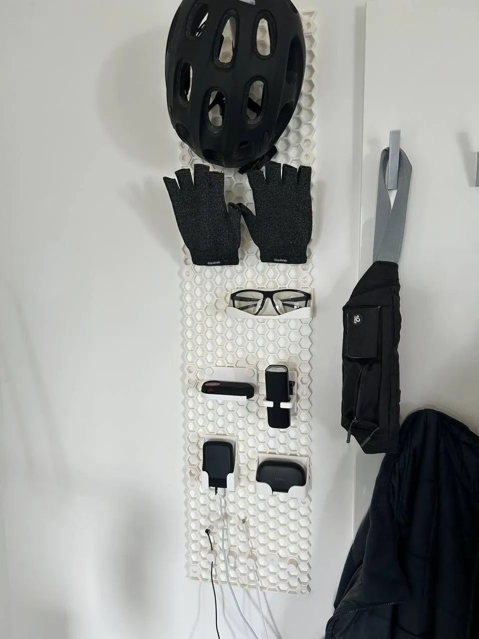 Lezyne 115 Pro wall mount (with GoPro Adapter), photo 2 of 2 - Lezyne 115 Pro wall mount (with GoPro Adapter) Tools