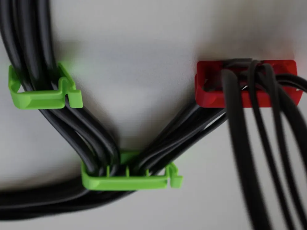 Locking Cable Clip, photo 4 of 4 - Locking Cable Clip Mobile & Device Accessories