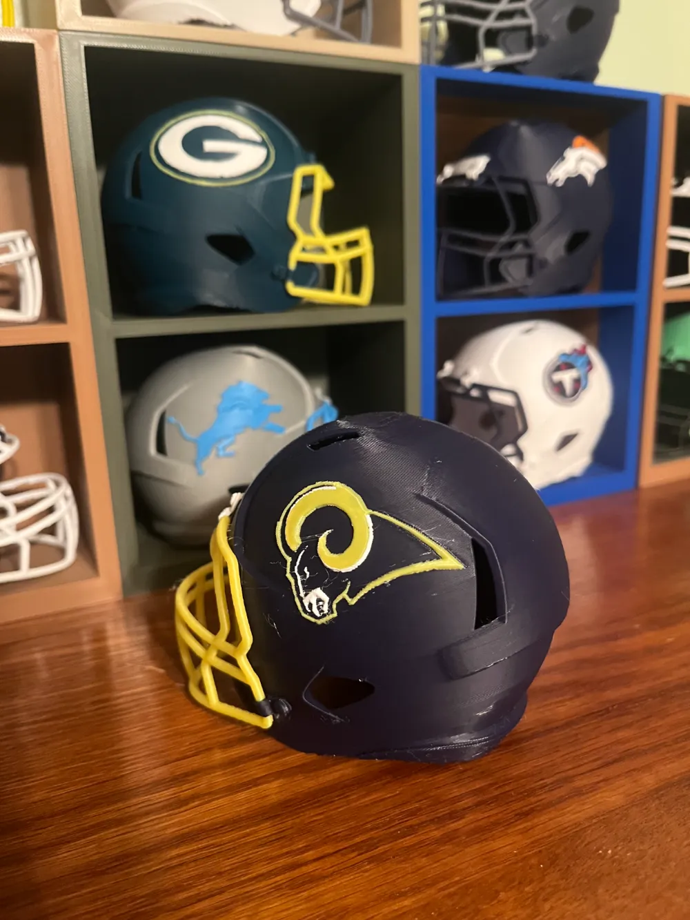 Los Angeles Rams Football Helmet, photo 4 of 4 - Los Angeles Rams Football Helmet Sports & Fitness
