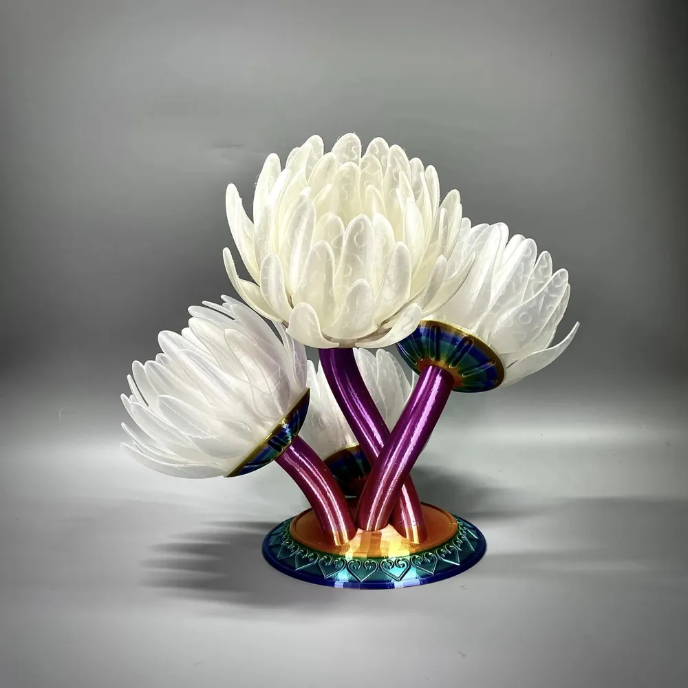 Lotus Lamp, photo 3 of 4 - Table & Desk Lamps, light