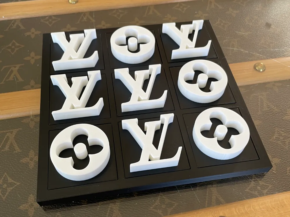 LV Tic Tac Toe - Super Posh look and finish