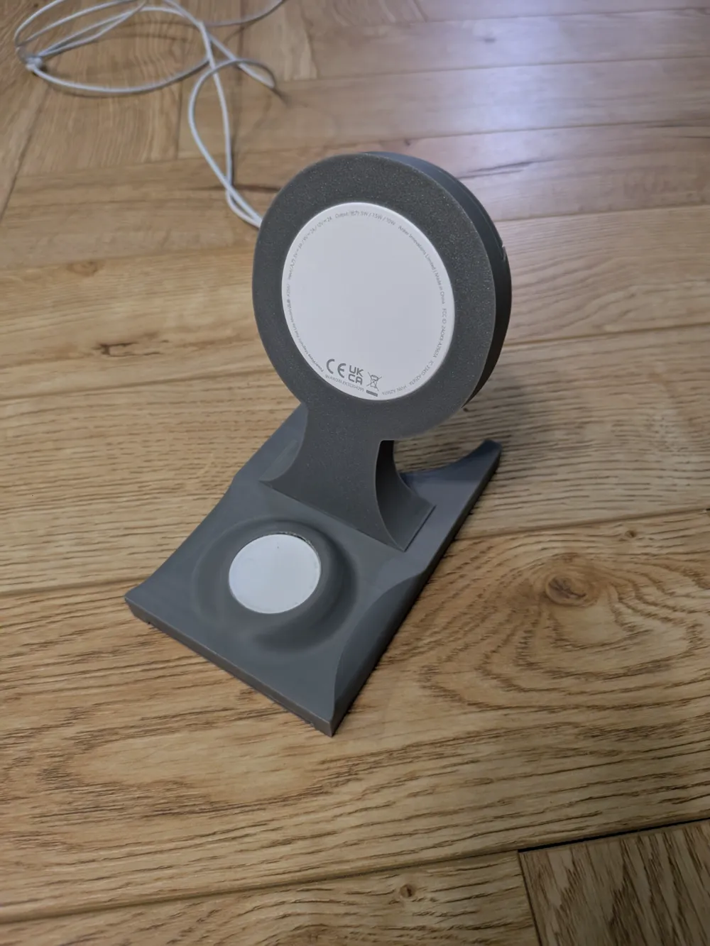 Magnetic Phone and Pixel Stand, photo 3 of 4 - Magnetic Phone and Pixel Stand Household