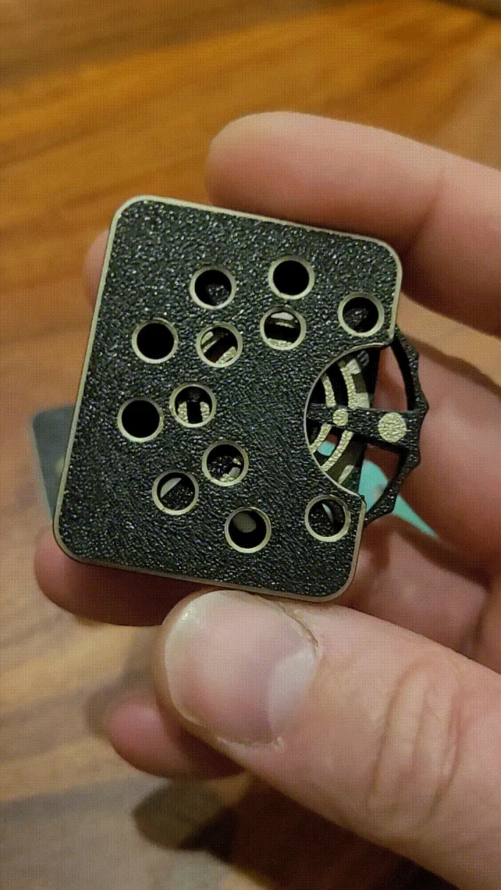 Magnetic Twister Fidget, photo 2 of 4 - Magnetic Twister Fidget Toys & Games