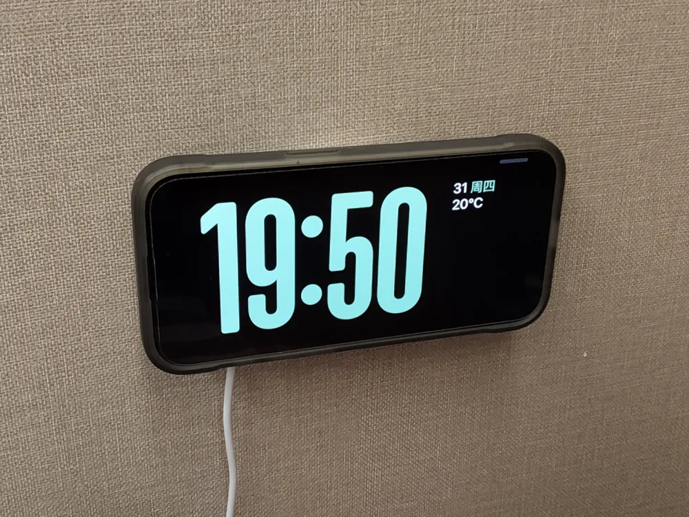 Magsafe Charger Wall Stand for iPhone, photo 3 of 4 - Magsafe Charger Wall Stand for iPhone Mobile & Device Accessories
