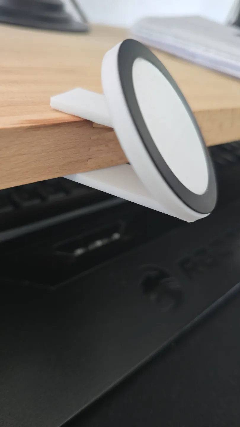 MagSafe Holder for ur desk, photo 4 of 4 - MagSafe Holder for ur desk Household