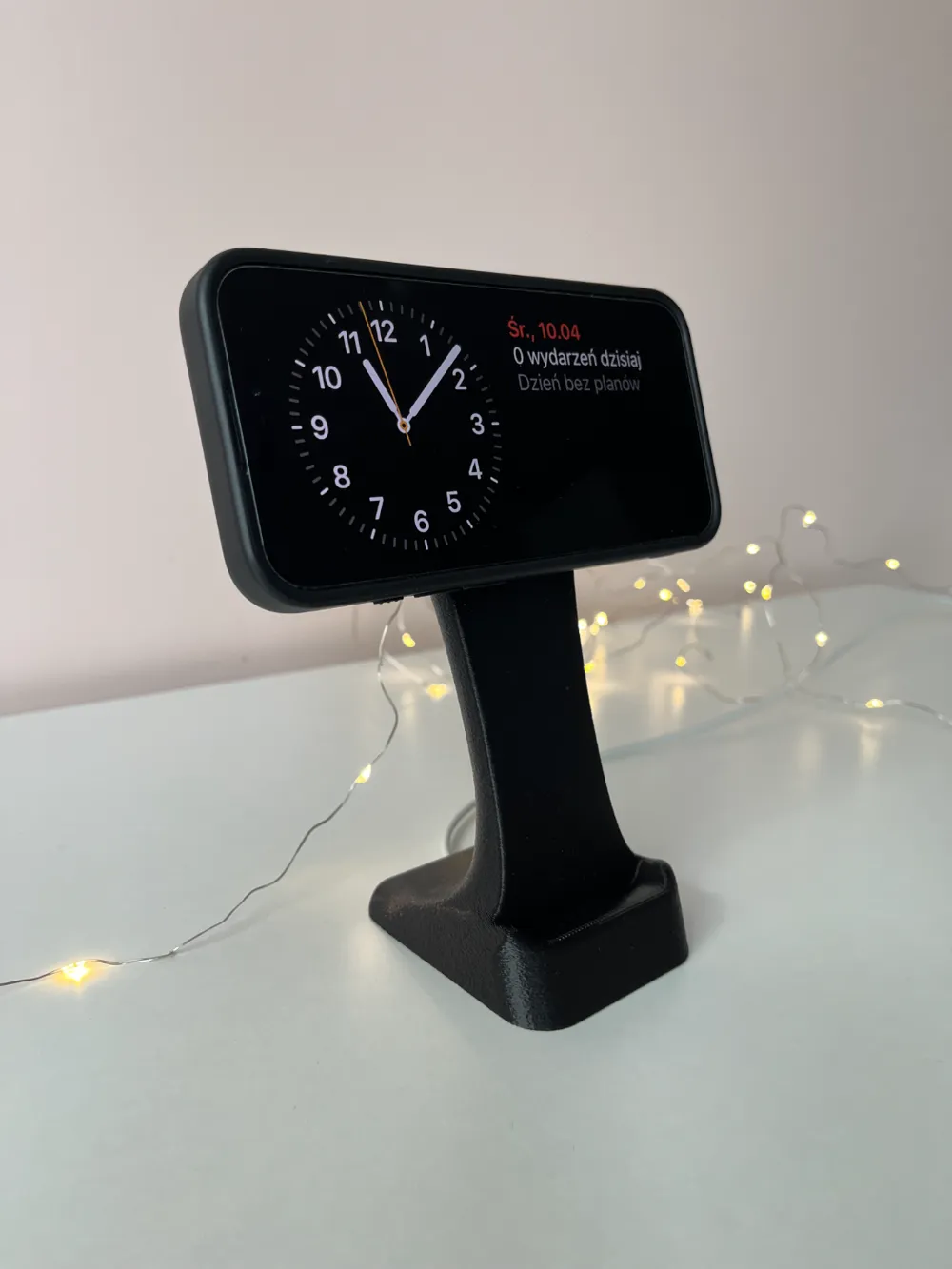 Magsafe Iphone stand, photo 2 of 4 - Magsafe Iphone stand Mobile & Device Accessories