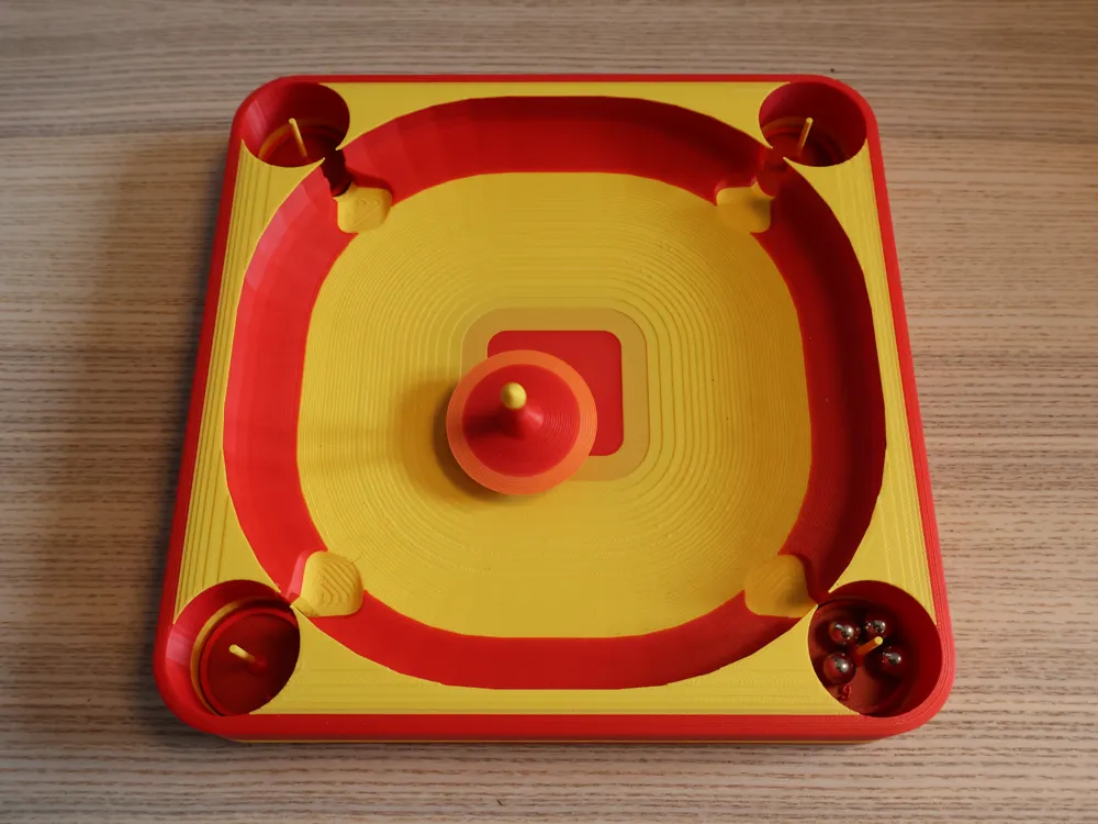 Ball game with spinning top