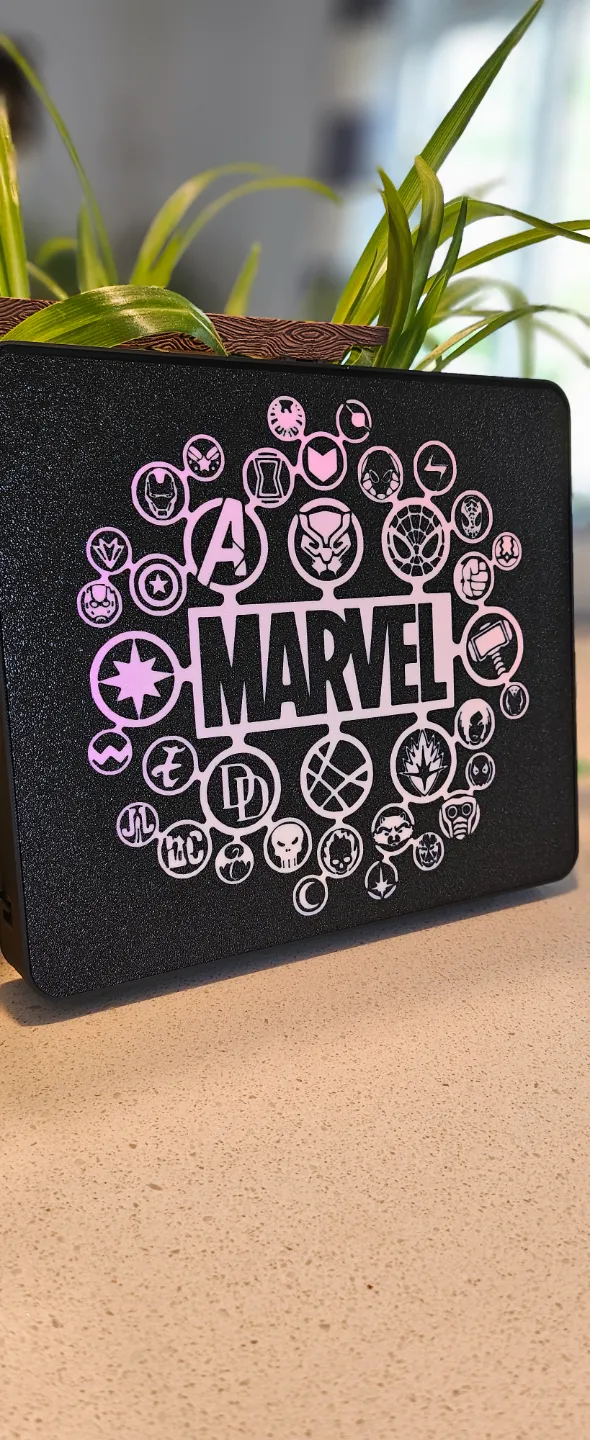 Marvel logo'S Fan art led lamp, photo 3 of 4 - Marvel logo'S Fan art led lamp Lamps & Lighting