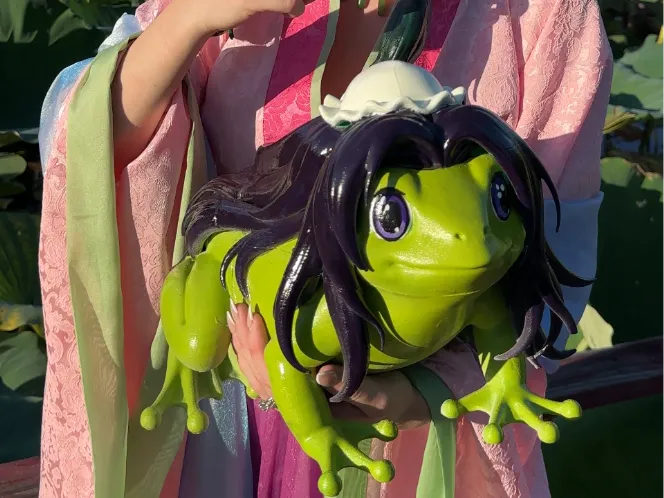 master jinshi frog amc popcorn bucket, photo 3 of 4 - master jinshi frog amc popcorn bucket Props & Cosplays