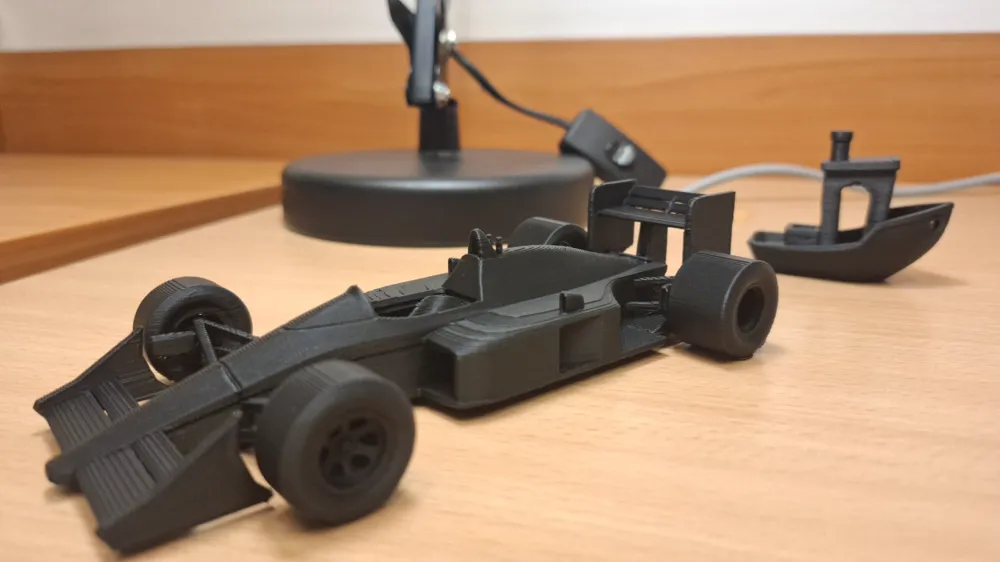 mclaren f1 car, another view - F1 & Race Car Models, Model