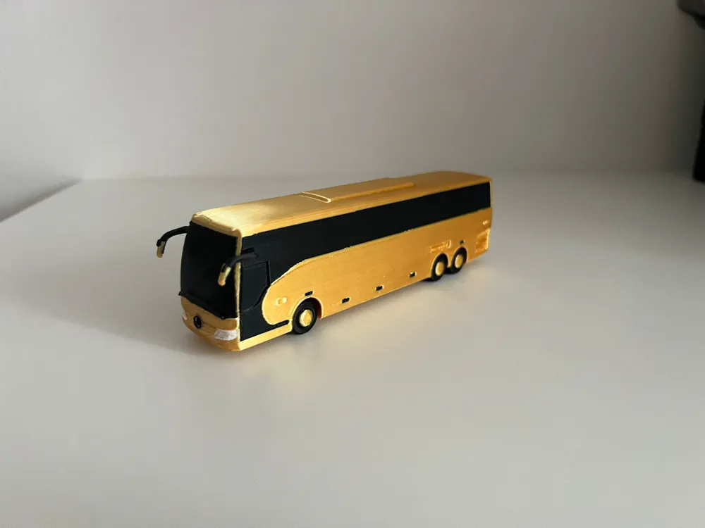 Mercedes Bus