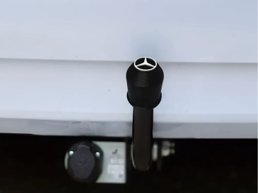 Mercedes Hitchball Cover