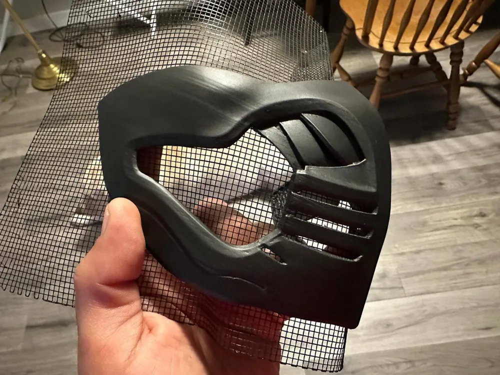 Mesh for mask and helmets